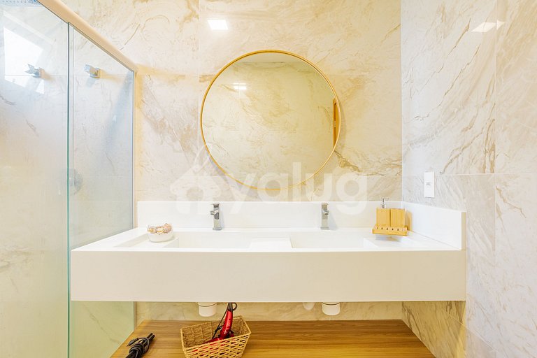 PF86 High Standard House with 7 Suites Praia Bella