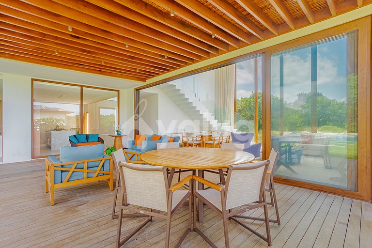PF86 High Standard House with 7 Suites Praia Bella