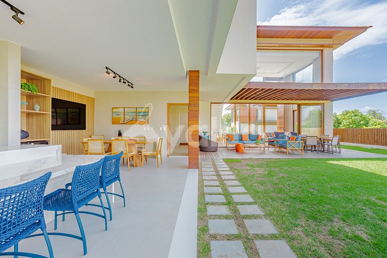 PF86 High Standard House with 7 Suites Praia Bella