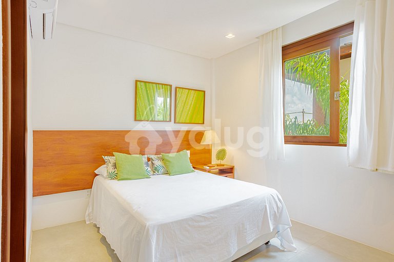 High standard house with 4 suites - Praia do Forte.