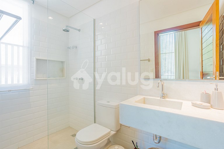 High standard house with 4 suites - Praia do Forte.