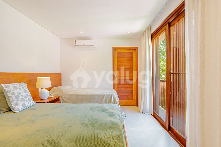 Casa de alto nivel con 4 suites - Praia do Forte.