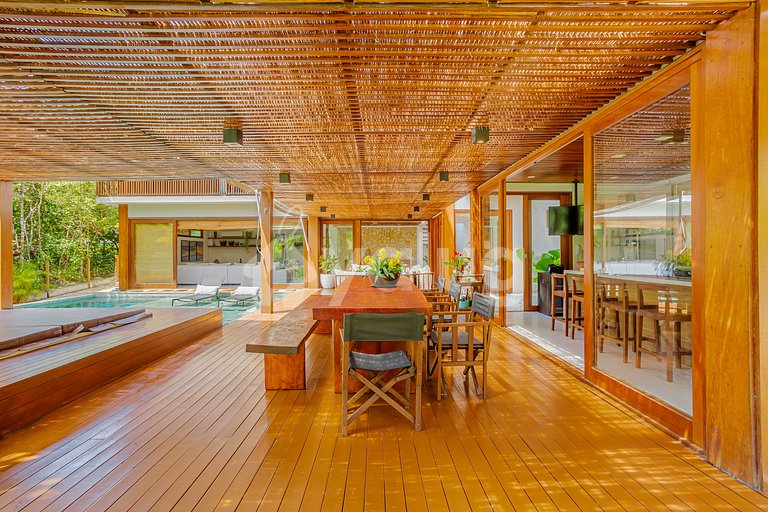 High standard house with 4 suites - Praia do Forte.