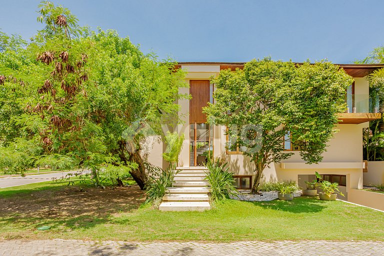 Maravilhosa casa com 6 suítes - Praia do Forte
