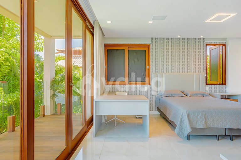 Maravilhosa casa com 6 suítes - Praia do Forte