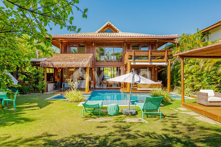 Maravilhosa casa com 5 suítes a 500m do Lord- Praia do Forte