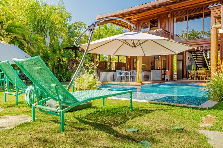 Maravilhosa casa com 5 suítes a 500m do Lord- Praia do Forte