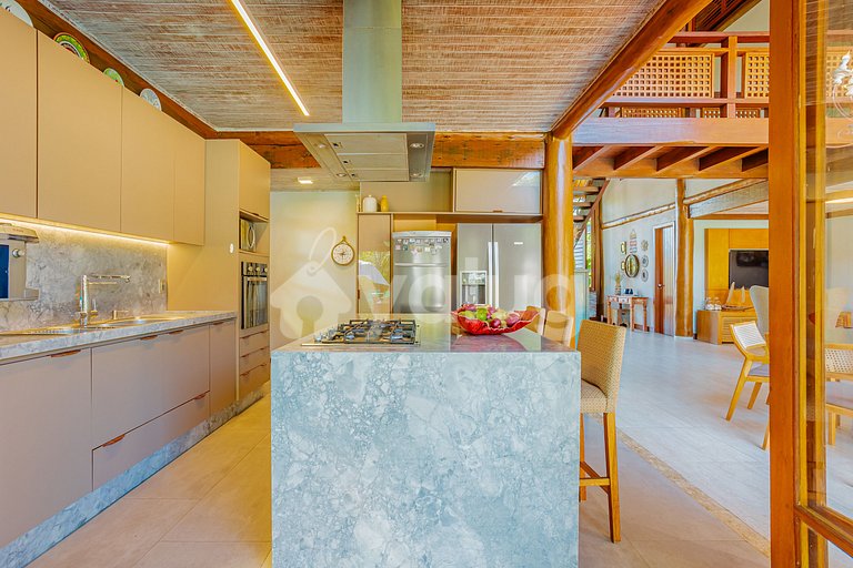 Wonderful house with 5 suites 500m from Lord- Praia do Forte