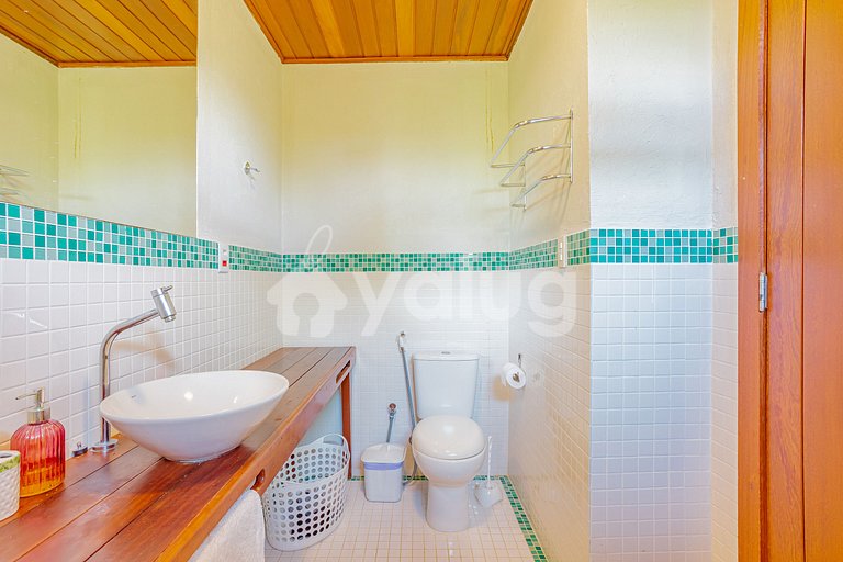 Maravilhosa casa com 5 suítes a 500m do Lord- Praia do Forte