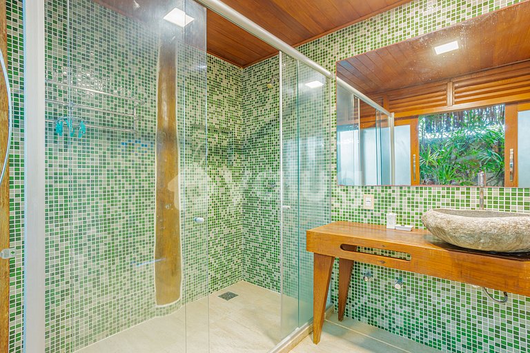 Wonderful house with 5 suites 500m from Lord- Praia do Forte