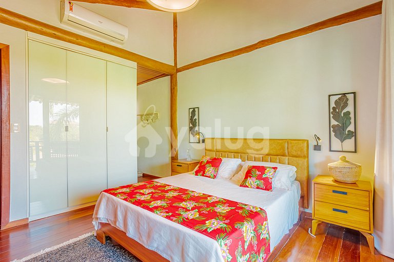 Maravilhosa casa com 5 suítes a 500m do Lord- Praia do Forte