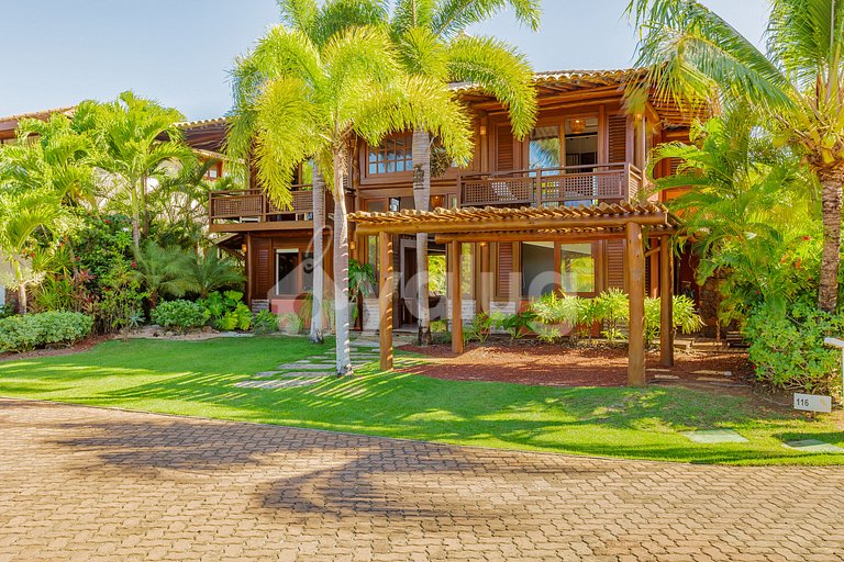 Maravilhosa casa com 5 suítes a 500m do Lord- Praia do Forte