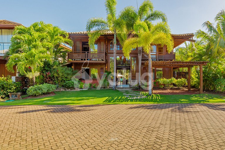 Maravilhosa casa com 5 suítes a 500m do Lord- Praia do Forte