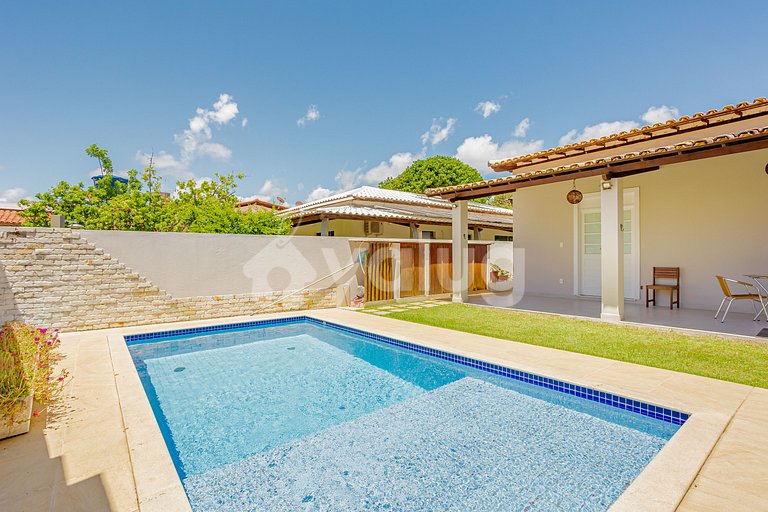 Linda casa com 4 suítes a 400m da praia de Guarajuba