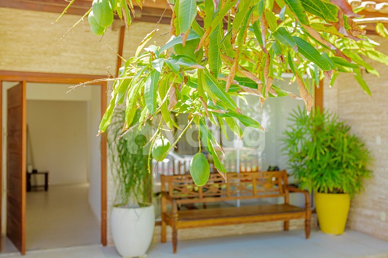 Beautiful house with 4 suites 400m from Guarajuba beach
