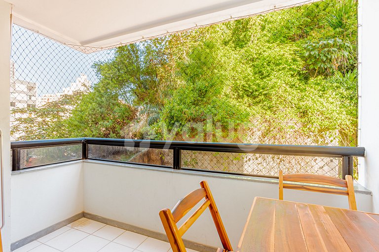 Bedroom and Living Room 300m from Porto Barra Beach