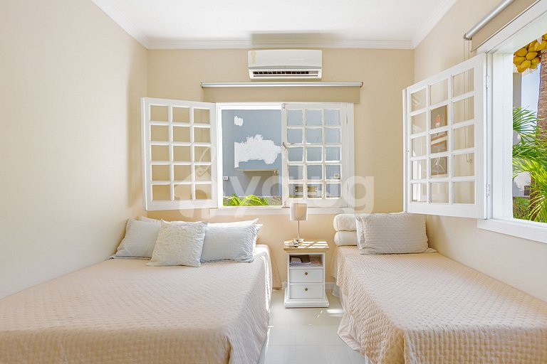 Increíble Casa con Piscina - Busca Vida