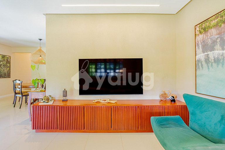 Increíble Casa con Piscina - Busca Vida