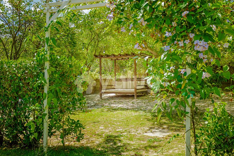 Increíble Casa con Piscina - Busca Vida