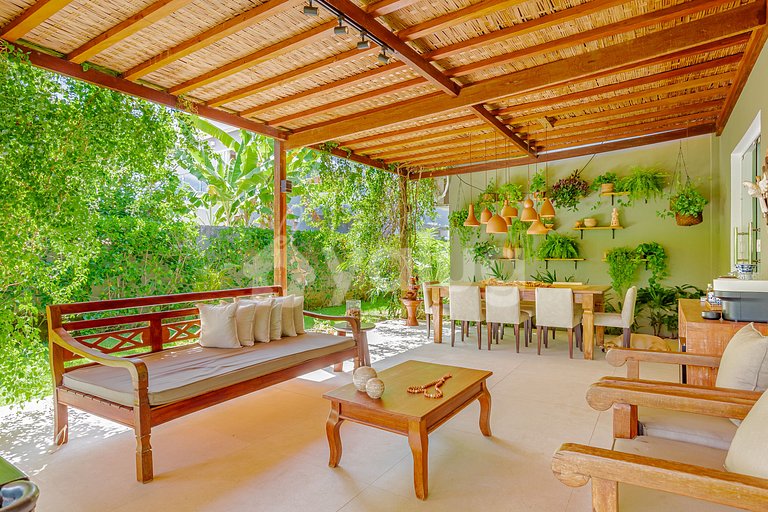 Amazing House with Pool - Busca Vida