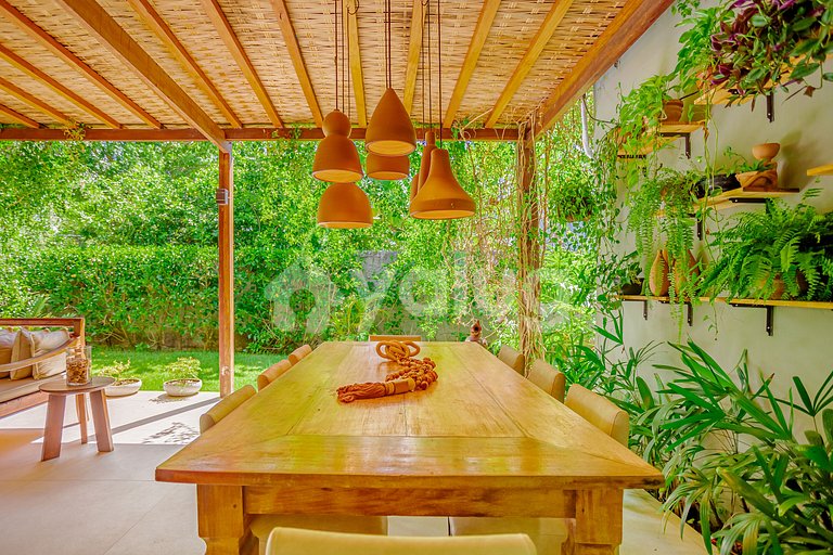 Amazing House with Pool - Busca Vida