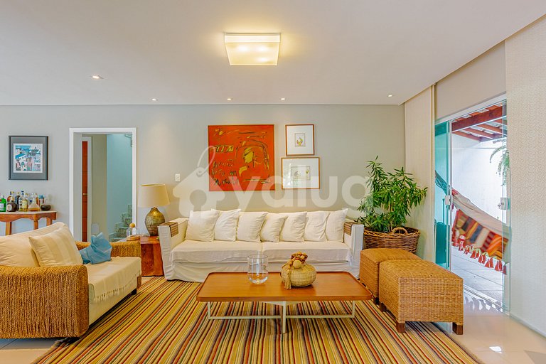 Maravillosa casa con piscina y 4 suites - Guarajuba