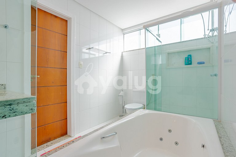 Maravillosa casa con piscina y 4 suites - Guarajuba