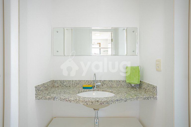Gran apartamento con 3 suites - Guarajuba