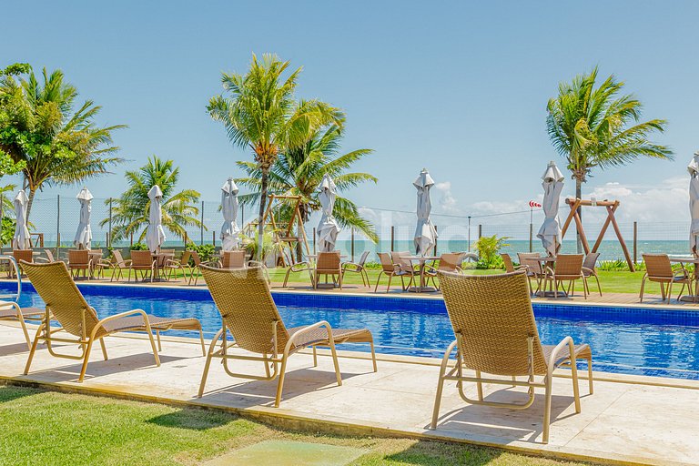 Gran apartamento justo en la arena con 3 suites - Itacimirim