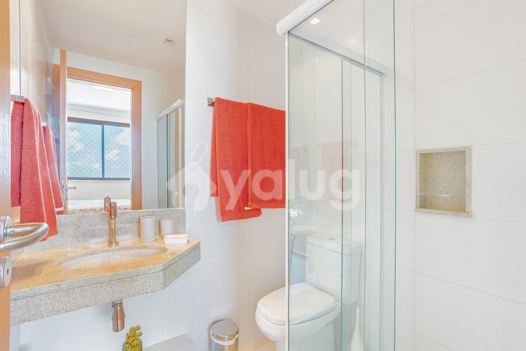 Excelente apartamento pé na areia com 3 suítes - Itacimirim