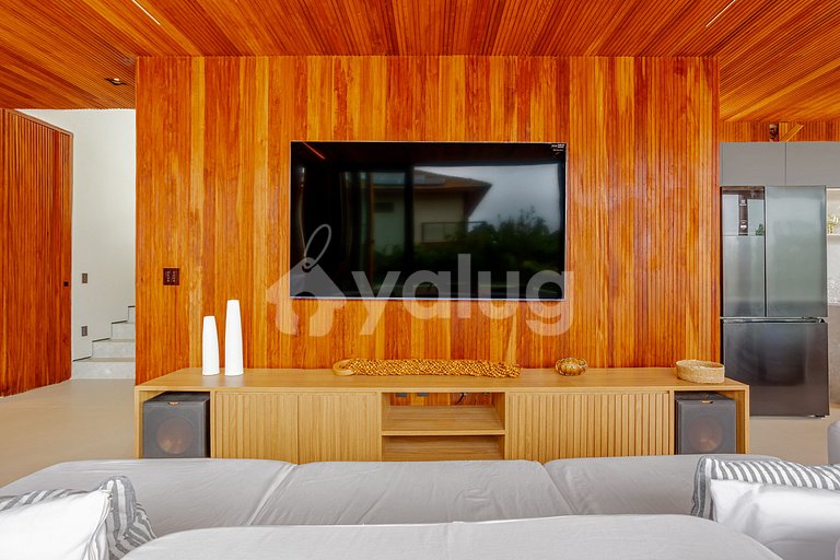 Wonderful Mansion with Pool and 7 Suites - Praia do Forte