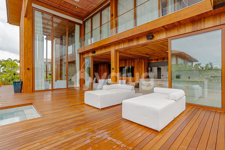 Wonderful Mansion with Pool and 7 Suites - Praia do Forte