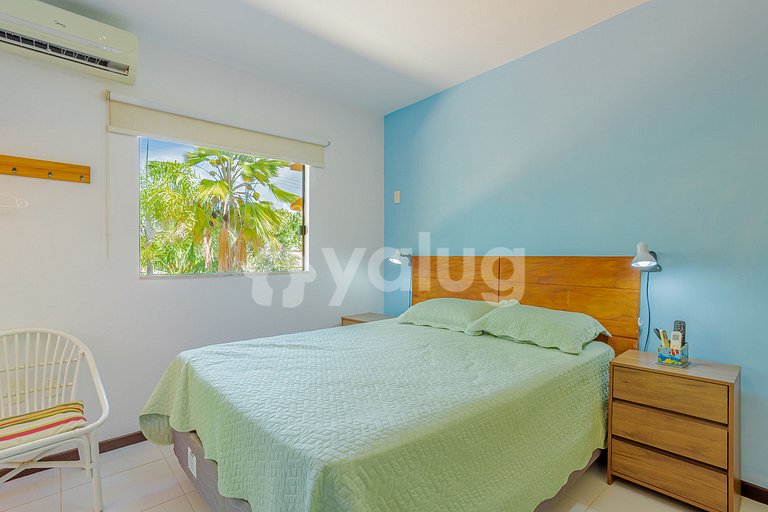 Excelente casa com piscina a 350m da praia - Itacimirim
