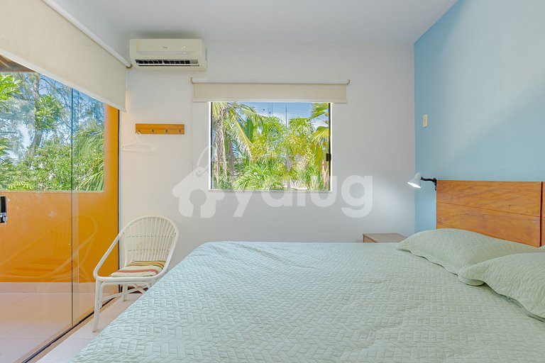 Excelente casa com piscina a 350m da praia - Itacimirim
