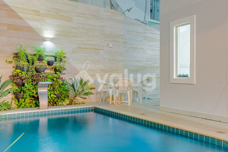 Excelente Casa de 4 Dormitorios en Guarajuba con Piscina y W
