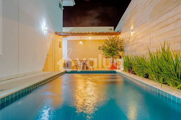 Excelente Casa de 4 Dormitorios en Guarajuba con Piscina y W