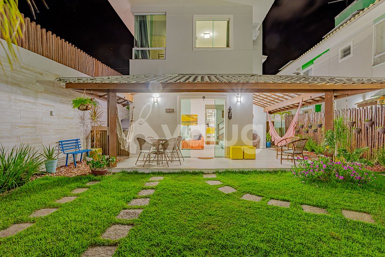 Excelente Casa de 4 Dormitorios en Guarajuba con Piscina y W