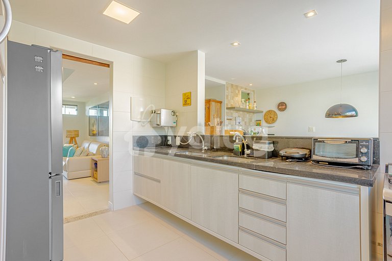 Excelente Apartamento Pé na Areia com 4 Suítes - Itacimirim