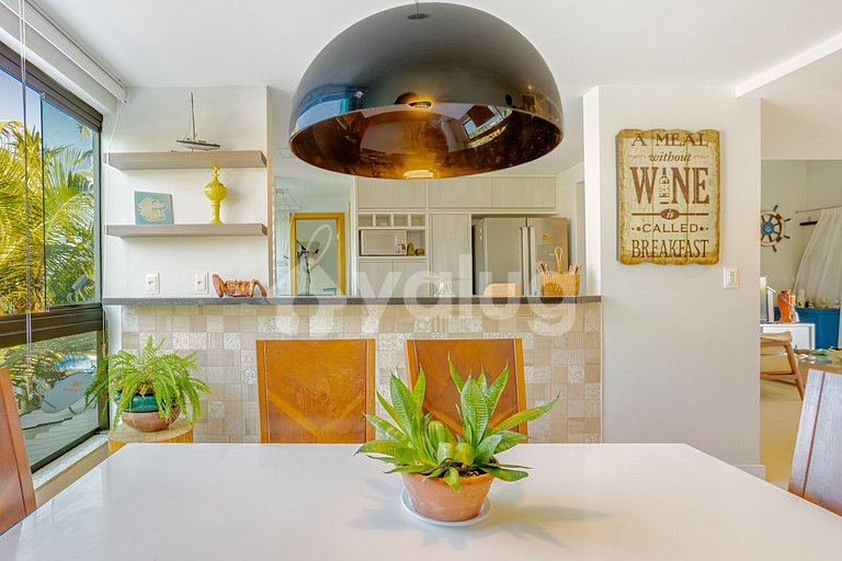 Excellent Beachfront Apartment with 4 Suites - Itacimirim