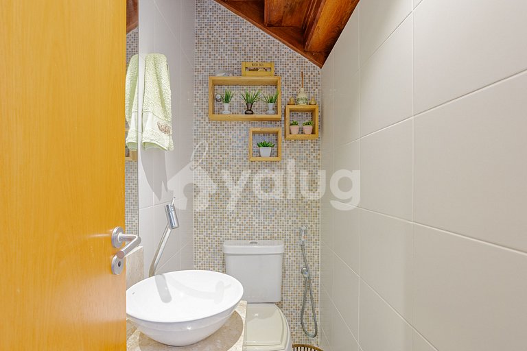 Excellent Beachfront Apartment with 4 Suites - Itacimirim