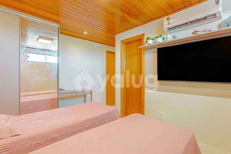 Excelente Apartamento Pé na Areia com 4 Suítes - Itacimirim