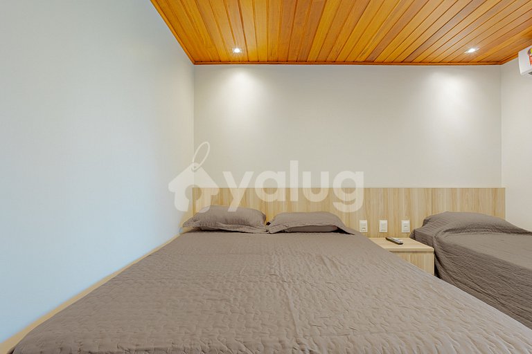 Excelente Apartamento Pé na Areia com 4 Suítes - Itacimirim