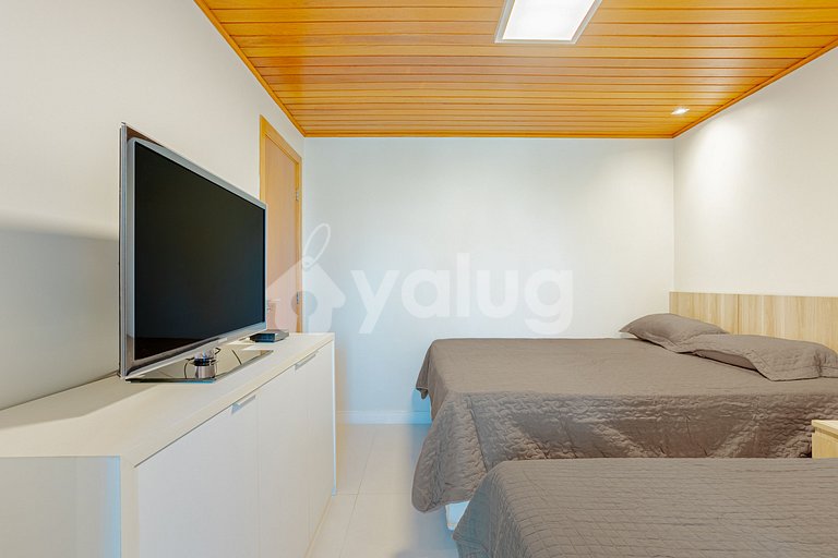 Excelente apartamento frente al mar con 4 suites -Itacimirim