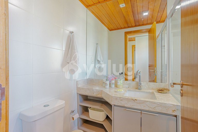 Excelente Apartamento Pé na Areia com 4 Suítes - Itacimirim