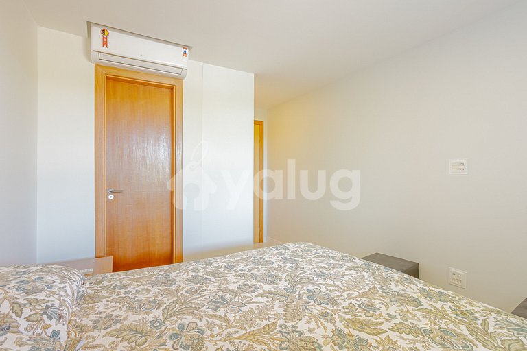 Excellent Beachfront Apartment with 4 Suites - Itacimirim