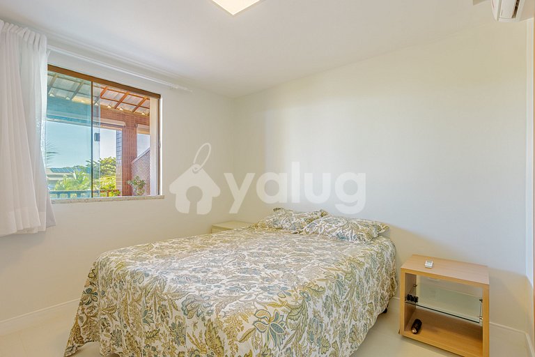 Excelente Apartamento Pé na Areia com 4 Suítes - Itacimirim