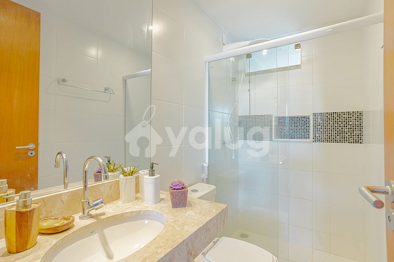 Excellent Beachfront Apartment with 4 Suites - Itacimirim