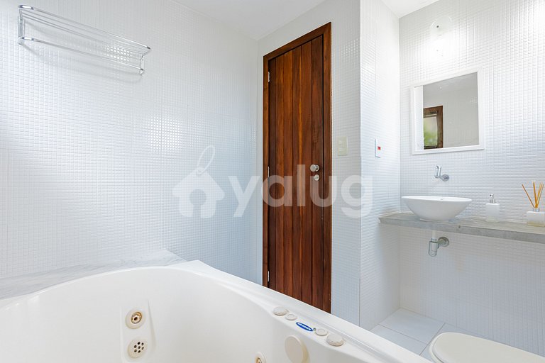 Great apartment on the beach with 3 suites - Itacimirim