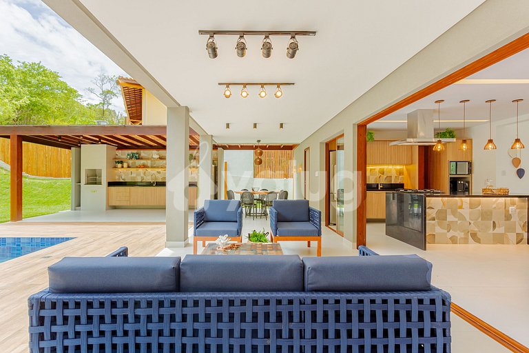Maravilhosa Casa com 6 suítes e Piscina - Praia do Forte