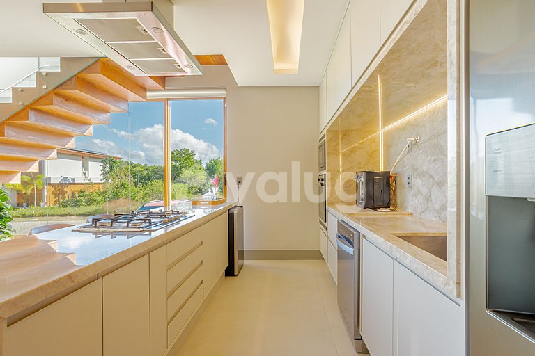 Maravilhosa Casa com 5 Suítes e Piscina - Praia do Forte